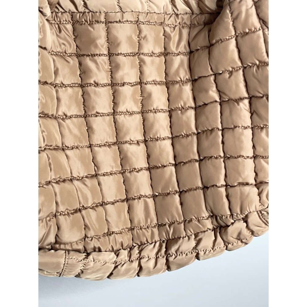 Free People FP MOVEMENT Quilted Carryall Bag Tote in Desert Sands Tan NEW Defect - Picture 4 of 6